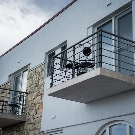 Halta Pescarus Pensjonat *